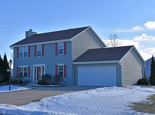 318 Larkin St, Eagle, WI 53119