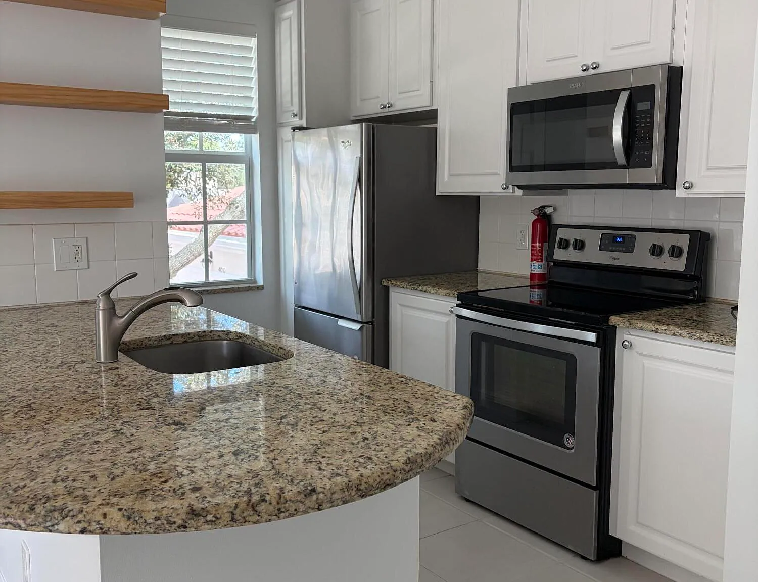 1 bed, 1.0 bath, 572 sqft, $2,250 — Photo 1
