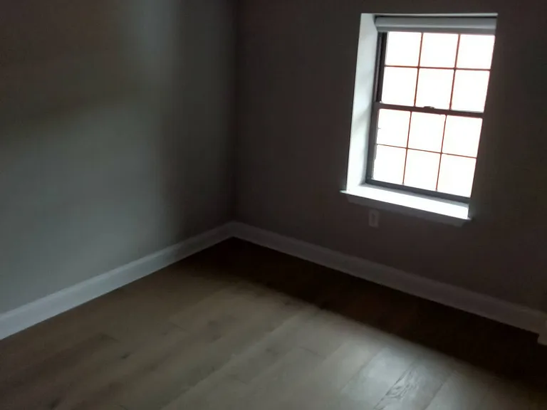 38 Imlay St #C — Photo 3