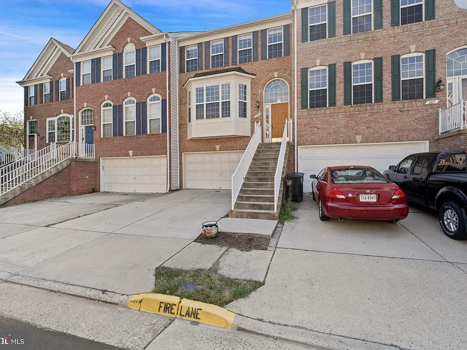 165 Spencer Ter SE