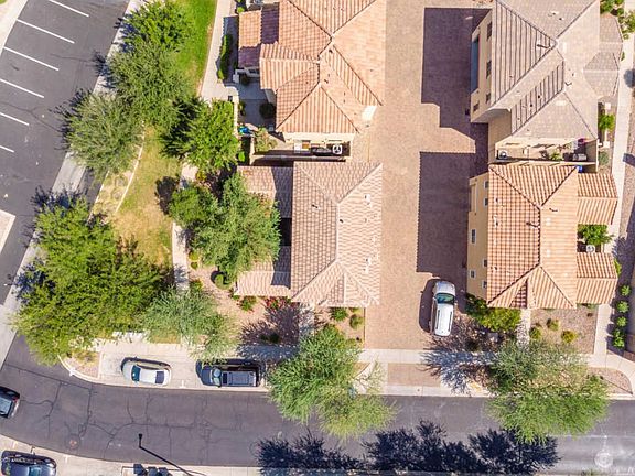 5th image of 14040 W Country Gables Dr