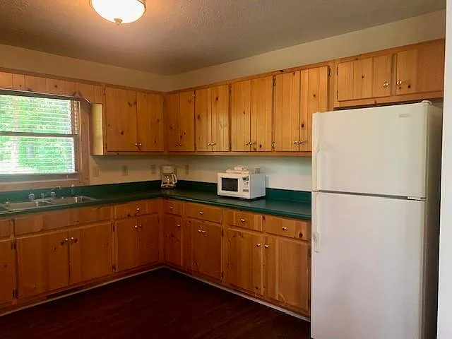 560 Chalet Village Ln #560 — Photo 6