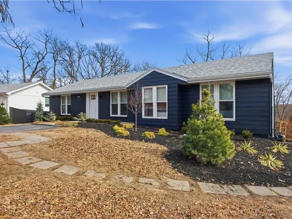 9905 W 60th Ter, Merriam, KS 66203