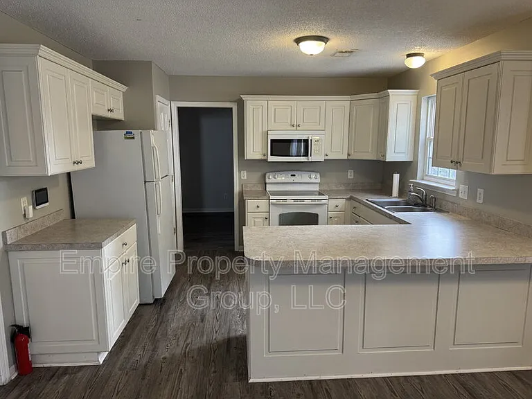 66 Sand Oak Ct — Photo 3