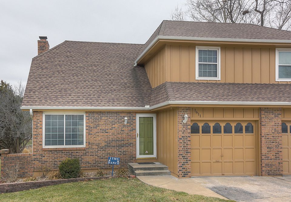 1st image of 1611 E Drury Ln