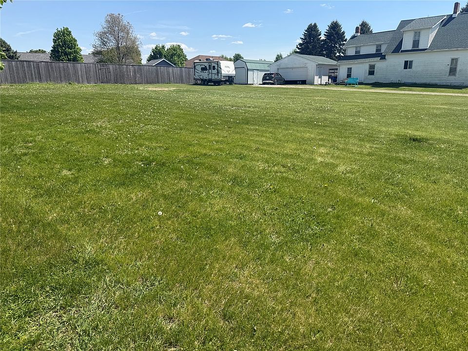 2nd image of 1st St N