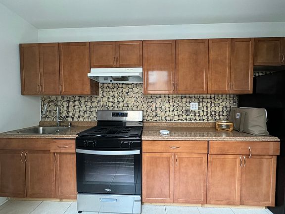 4th image of 35-15 34th St #1
