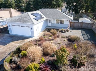 1111 Dunker Dr, Port Angeles, WA 98363