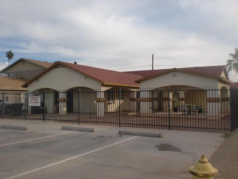 2nd image of 2721 E Tamarisk Ave