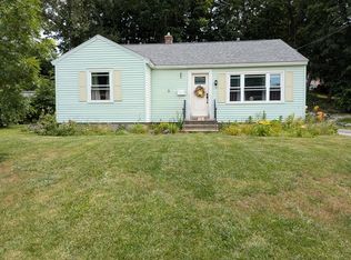 17 Daley St, Leominster, MA 01453