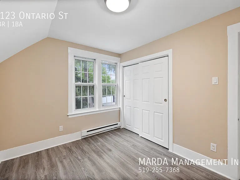 2123 Ontario St — Photo 13