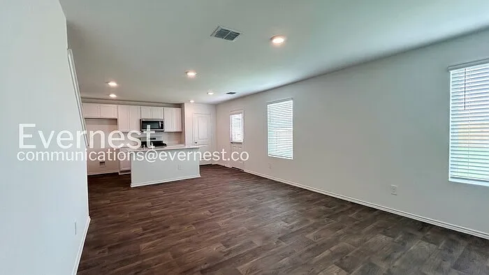 4247 Paprika Grv — Photo 3