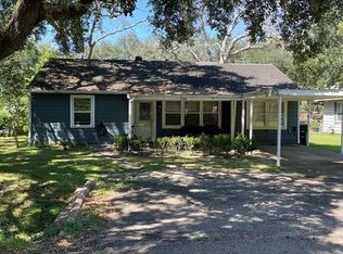 206 McLemore Dr, Alvin, TX 77511