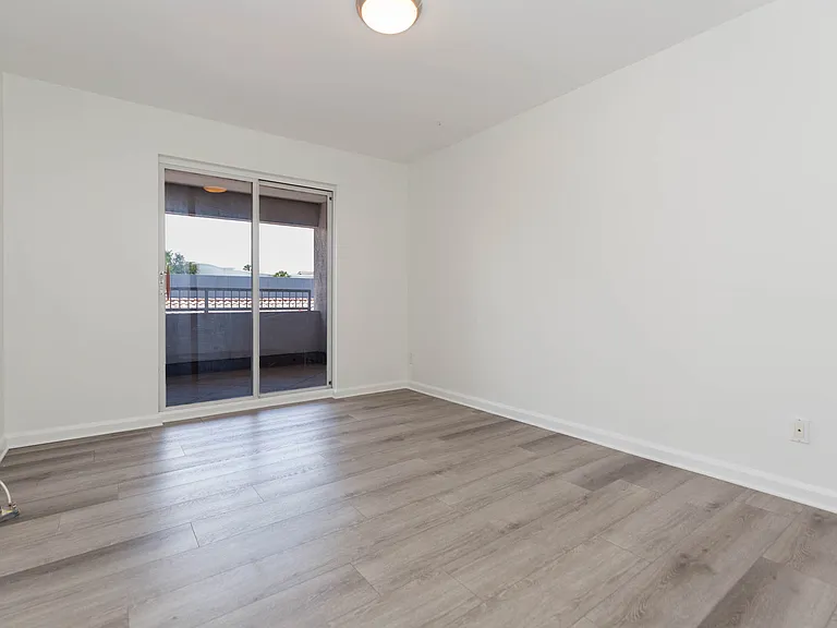 1653 W Snow Cir — Photo 18