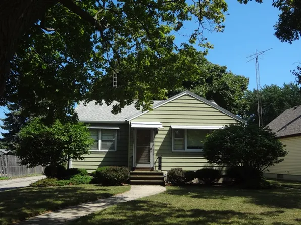 7515 31st Ave, Kenosha, WI 53142