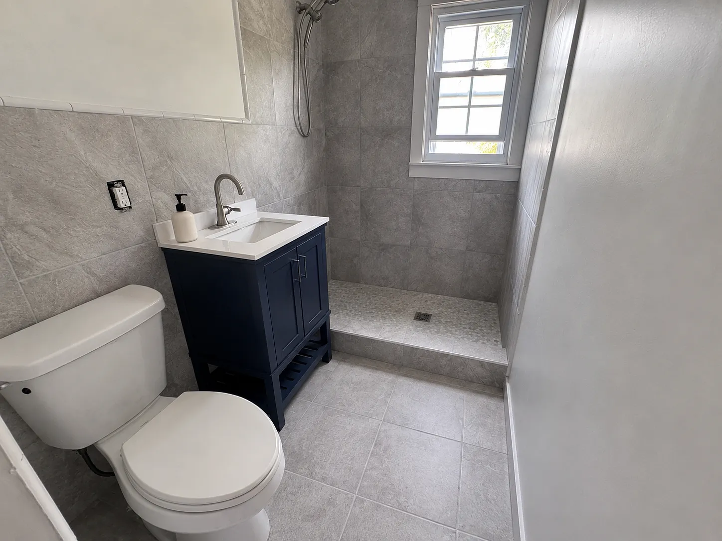 3 bed, 1614 sqft, $6,000 — Photo 4