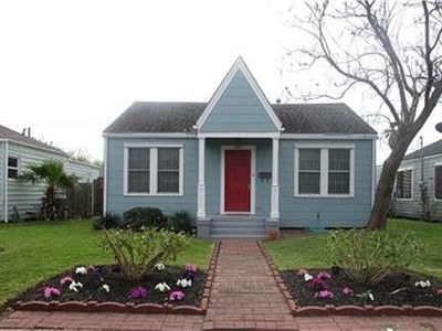 4809 Alamo Dr, Galveston, TX, 77551