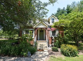 800 Ruedin Ln, Godfrey, IL 62035