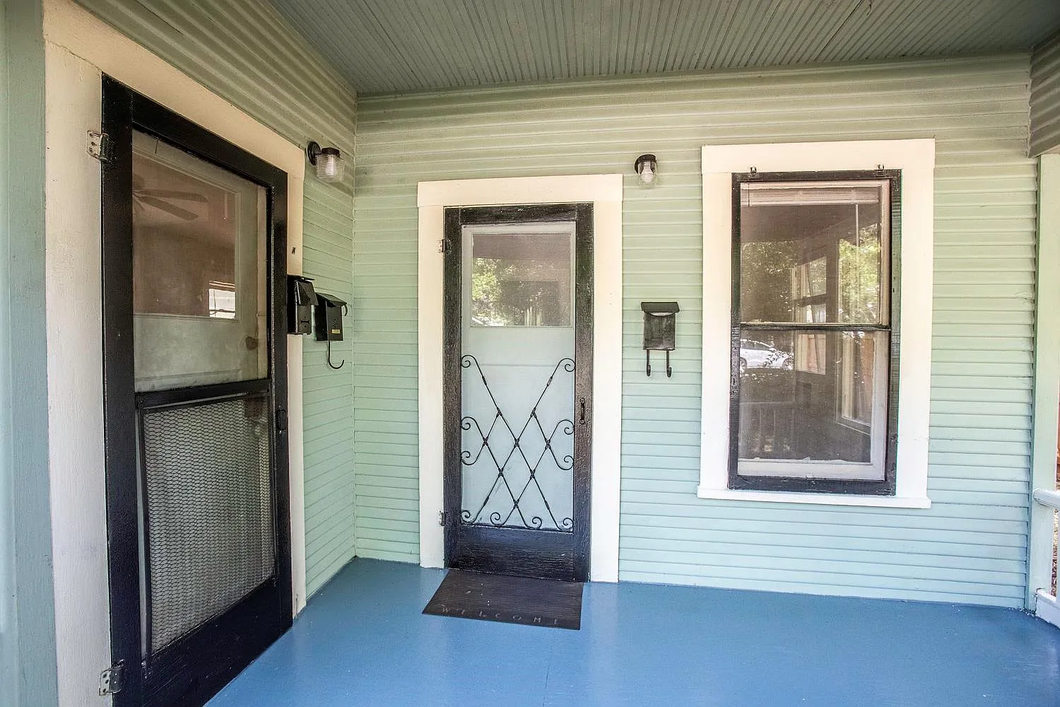 1 bed, 1.0 bath, 720 sqft, $1,250 — Photo 2