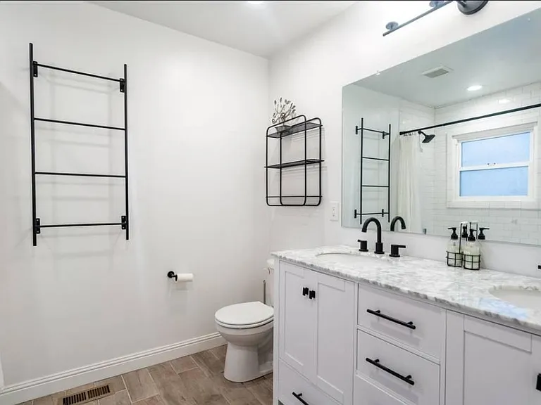 2250 Alameda Ave — Photo 5