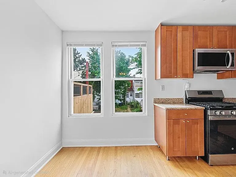 440 Delafield Pl NW — Photo 10