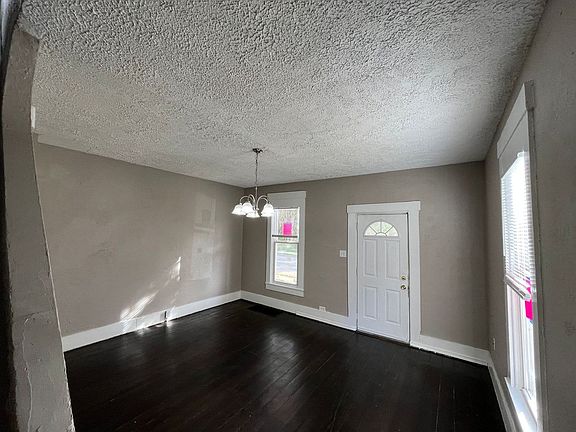 5th image of 305-307 Maple Ave