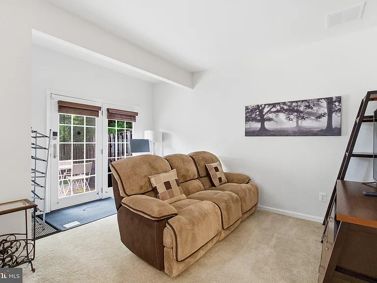 25653 America Sq — Photo 36