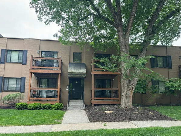 4537 Holly St #105, Kansas City, MO 64111