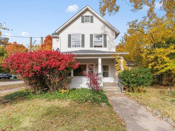 224 W Barnes Ave