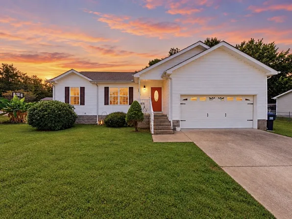 507 Corlew Cir, White Bluff, TN 37187