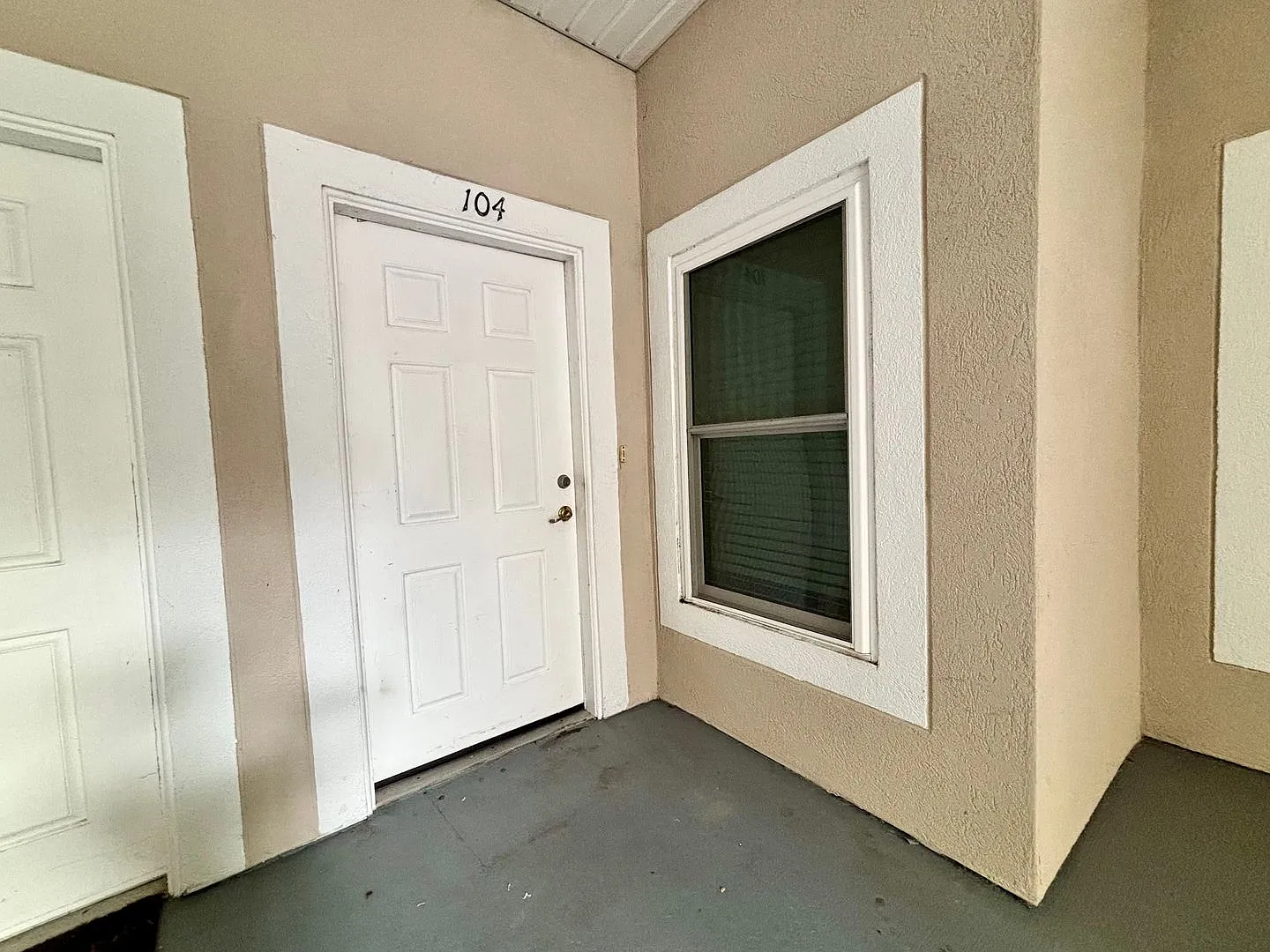 Affordable Condo on Jacksonvilles Westside — Photo 3