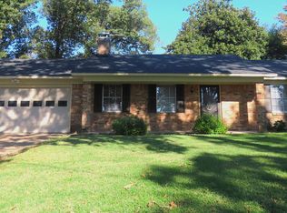708 Oxford Cir, Tyler, TX 75703