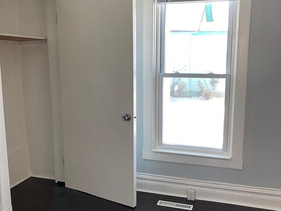 4th image of 725 Salmon Ave #725