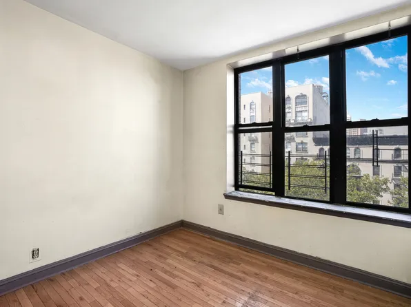 1809 Adam Clayton Powell Boulevard image 8 of 18