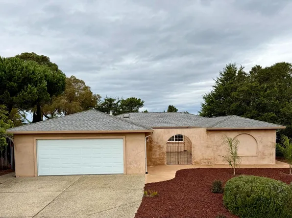 9810 Rye Ct, Salinas, CA 93907