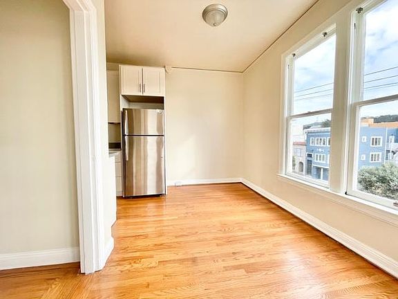 5th image of 2150 Balboa St APT 302