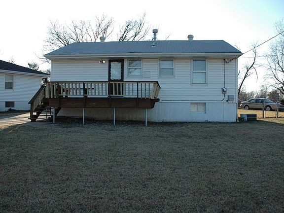 2nd image of 485 Marechal Ln
