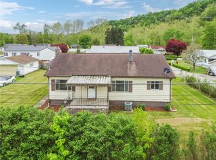 28 Main St, Clarksville, PA 15322