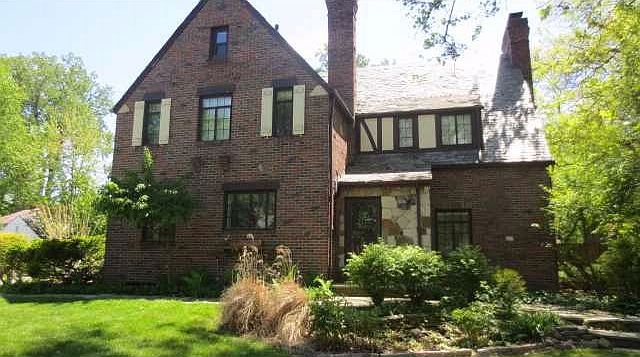 1st image of 2921 Kenwood Blvd