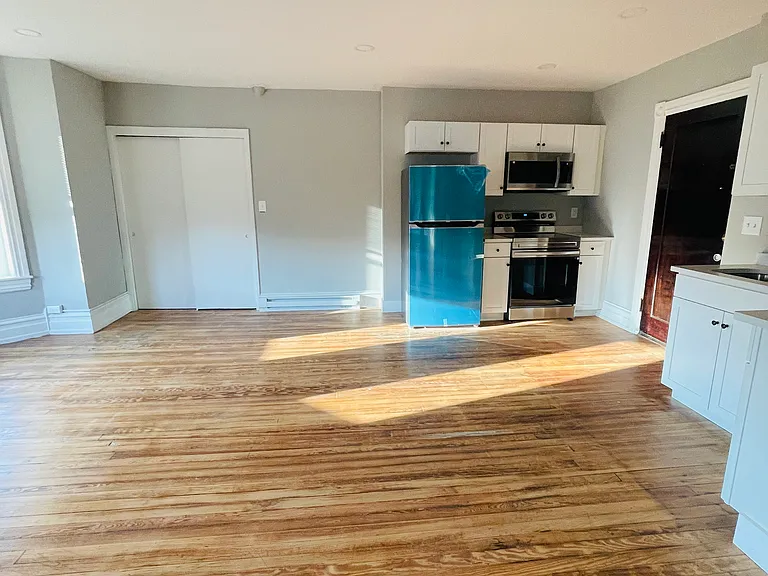 110 E Main St #2A — Photo 5