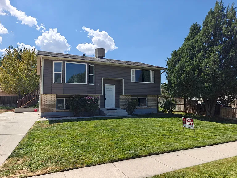 3718 S 8200 W — Photo 18