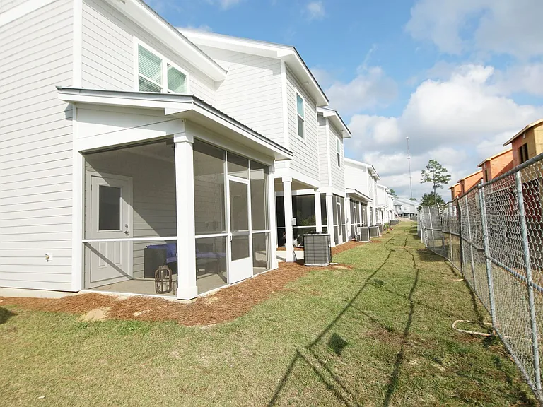 392 Date Palm Ln — Photo 36