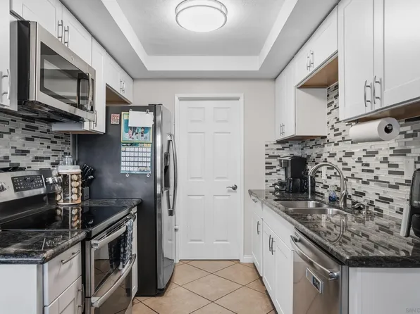 803 Shelter Cove Way, Oceanside, CA 92058