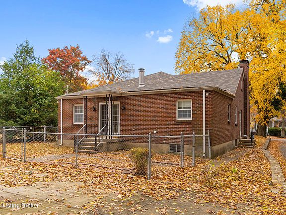 5th image of 182 Saint Matthews Ave