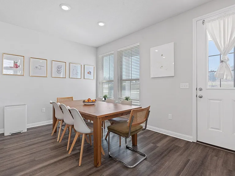 7906 Mandela Bnd — Photo 7