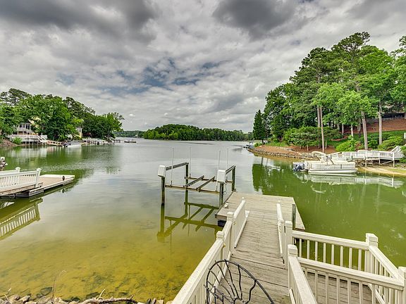 4th image of 16017 Riverpointe Dr