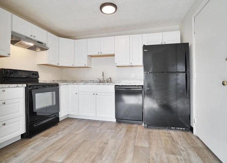 1st image of 35 Log St APT 3D