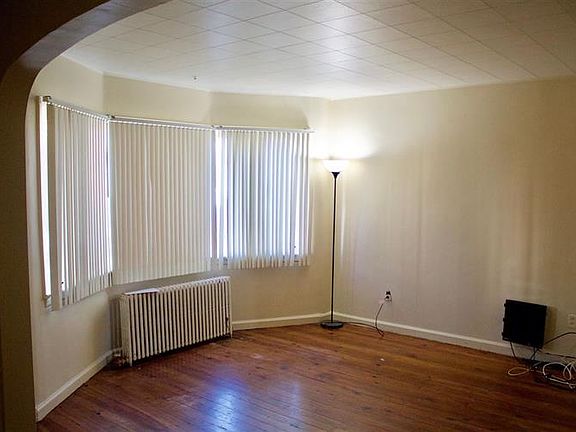 2nd image of 207 Boyd Ave #1