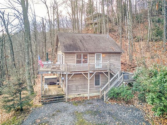 2nd image of 395 Smoky Falls Dr