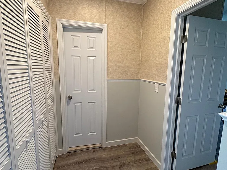 653 Los Altos — Photo 17